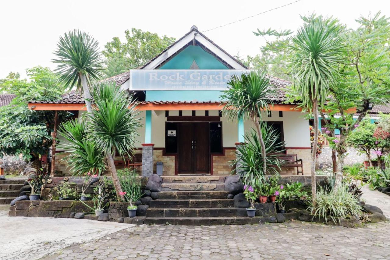 Rock Garden Homestay & Resto Tepus Ngoại thất bức ảnh