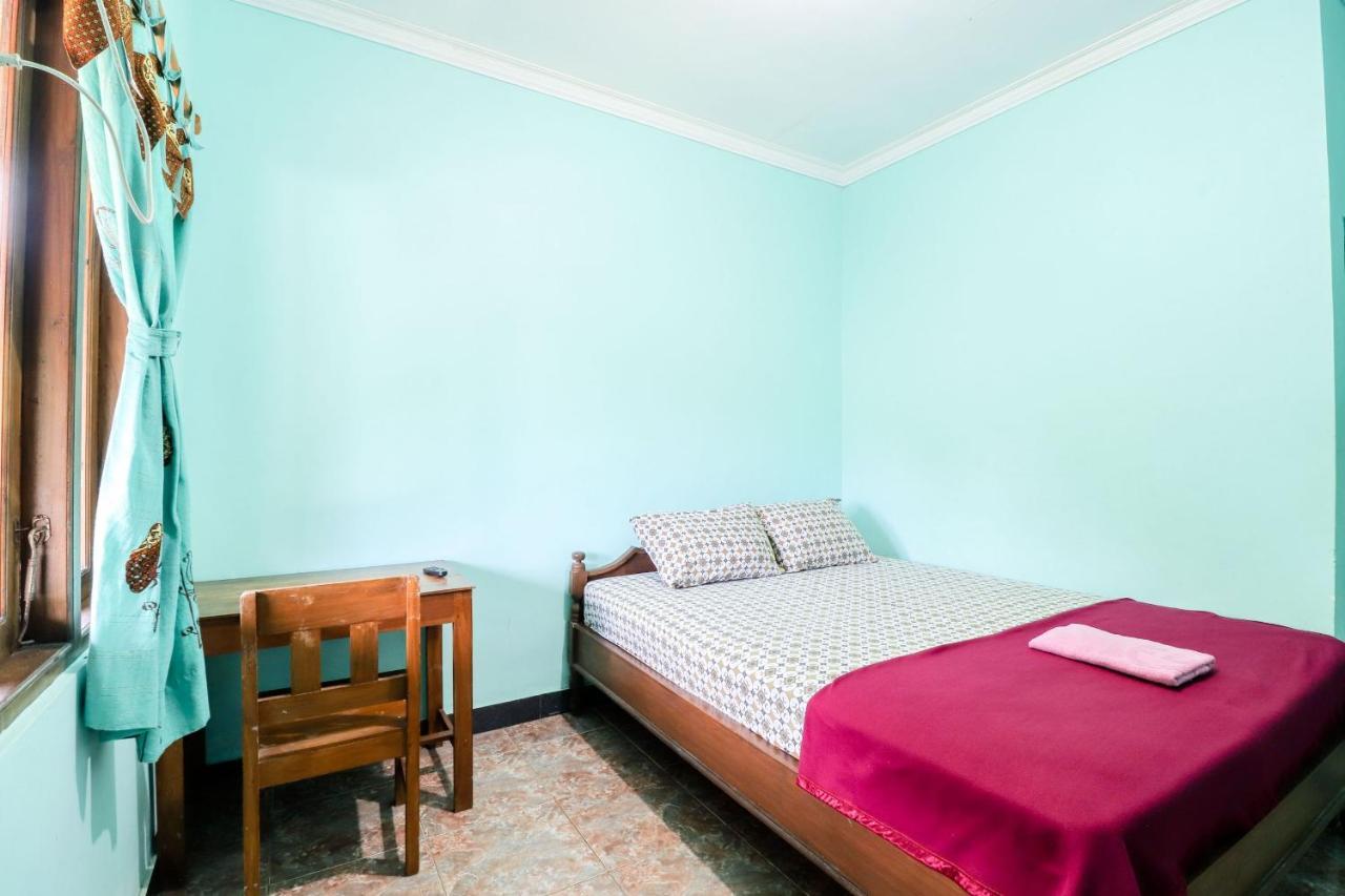 Rock Garden Homestay & Resto Tepus Ngoại thất bức ảnh