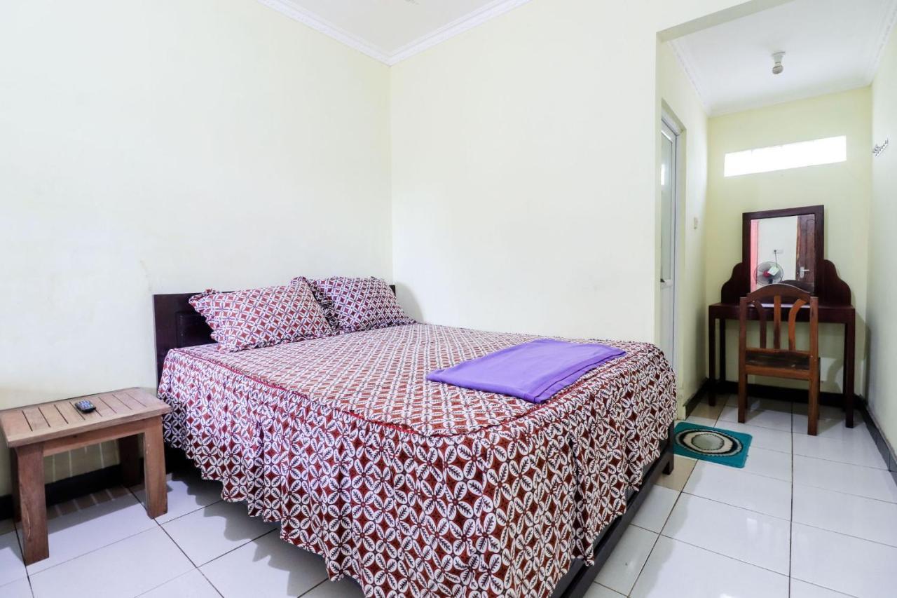 Rock Garden Homestay & Resto Tepus Ngoại thất bức ảnh